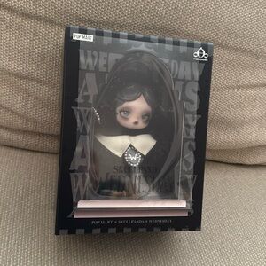 Pop Mart Wednesday Skullpanda exclusive New